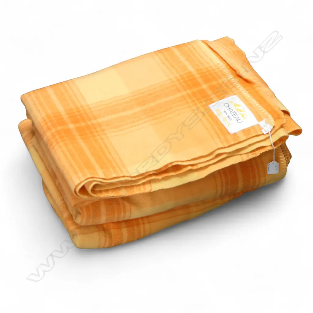 3 NZ WOOL BLANKETS, ORANGE Image 1++