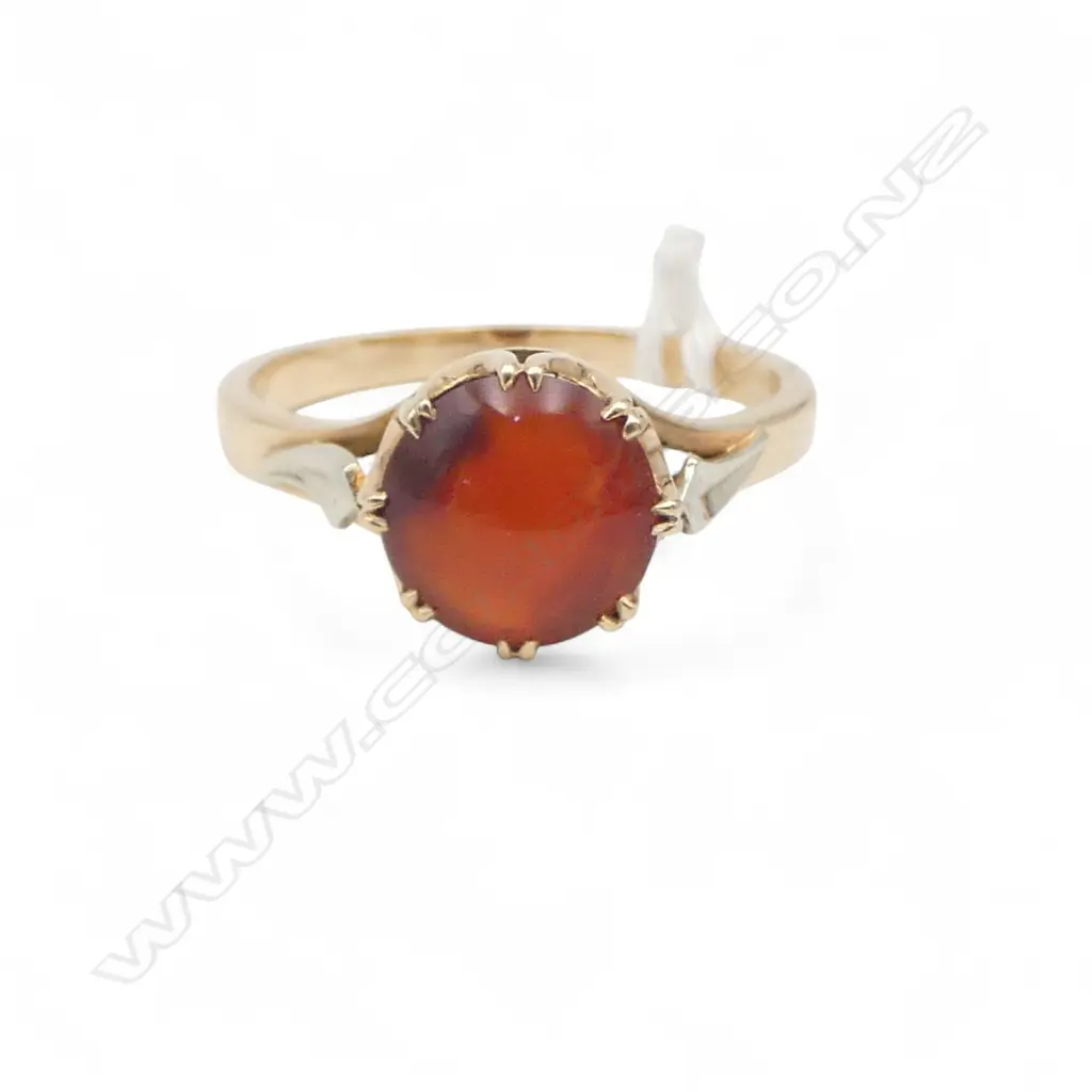 VINTAGE 9ct GOLD & CARNELIAN cabochon RING 2.9gms Image 1++