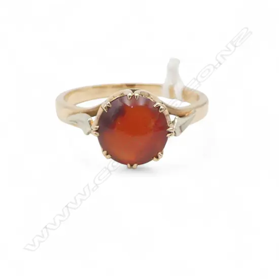 VINTAGE 9ct GOLD & CARNELIAN cabochon RING 2.9gms SIZE Q