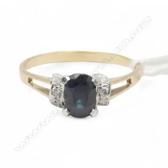 **RTV** 14ct SAPPHIRE (ABRADED) & DIAMOND RING, 2.9gm, Dia.0.08ct SIZE U