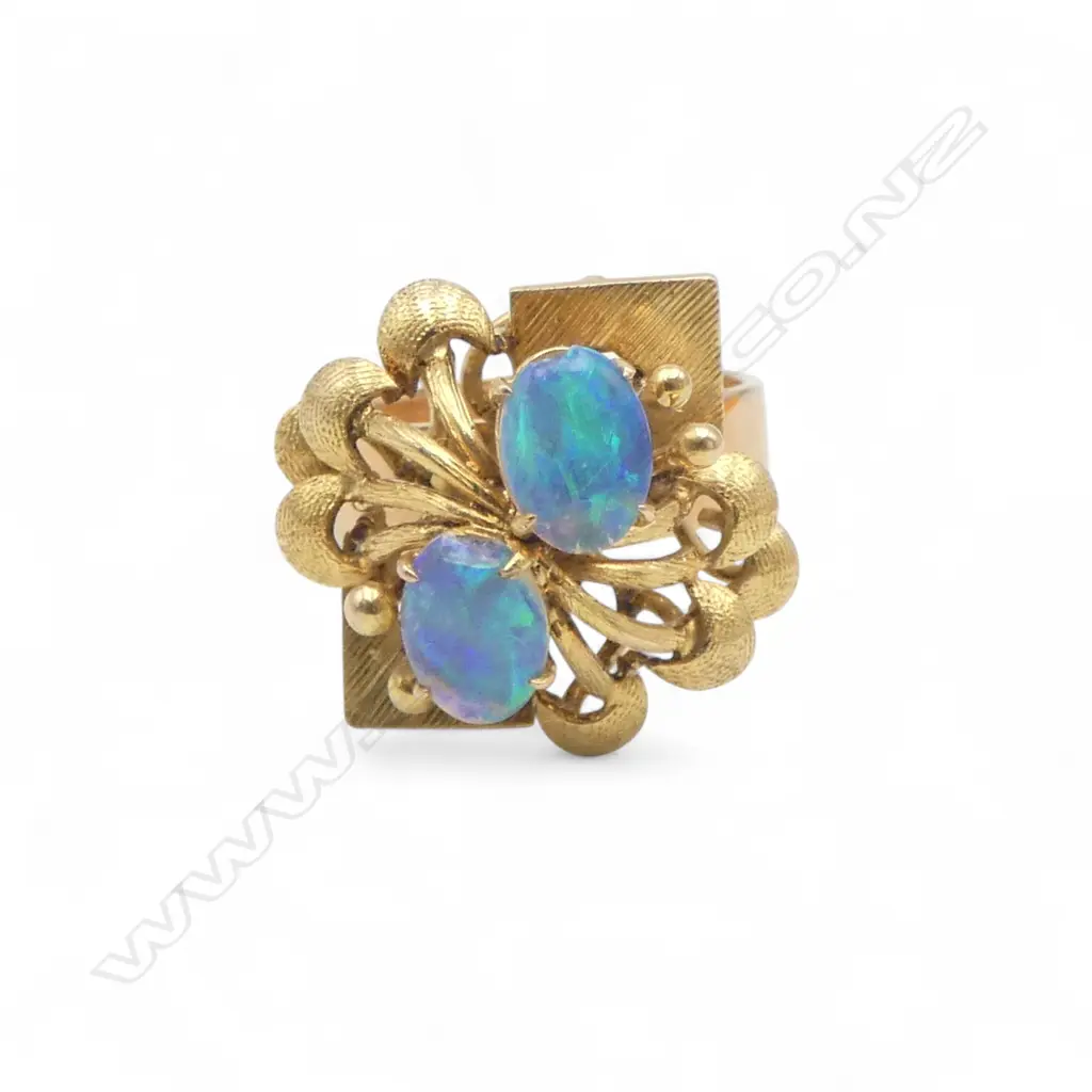 10ct GOLD & 2 OPAL DESIGNER RETRO RING 7.2gms Image 1++