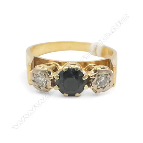 18CT GOLD SAPPHIRE AND DIAMOND 3 STONE RING 5gms SIZE N1/2