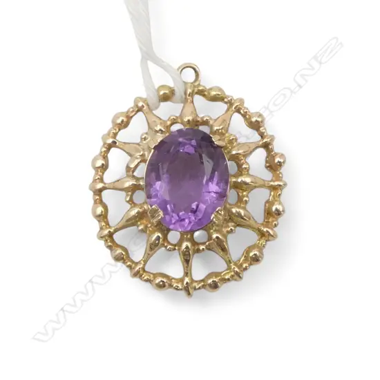9ct GOLD & AMETHYST RETRO PENDANT 2.78gms