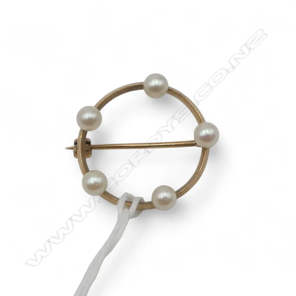 9ct PEARL SET BROOCH, 2.9gm Image 1++