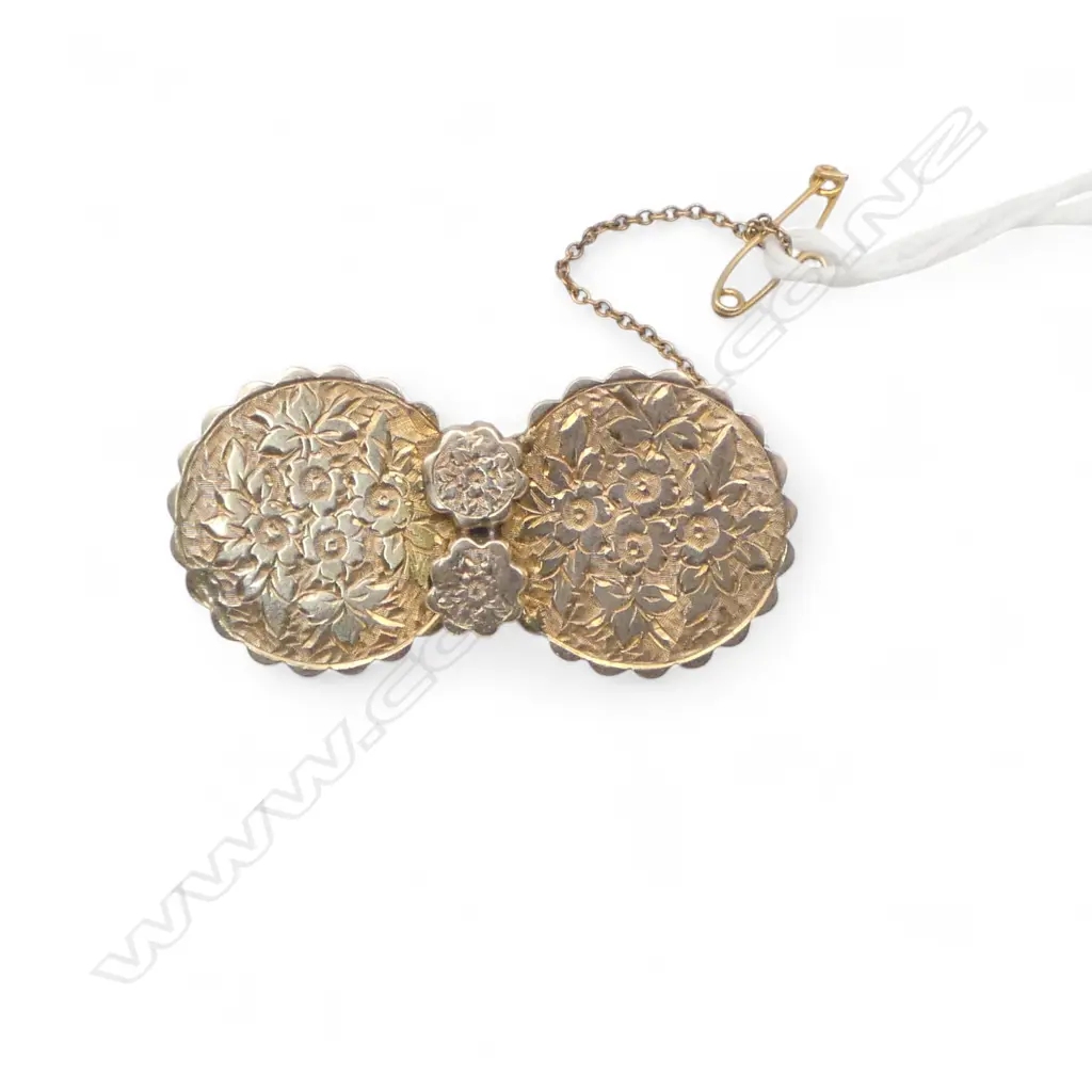 c.1900 9ct gold and two round floral panelled brooch 6.28gms Image 1++