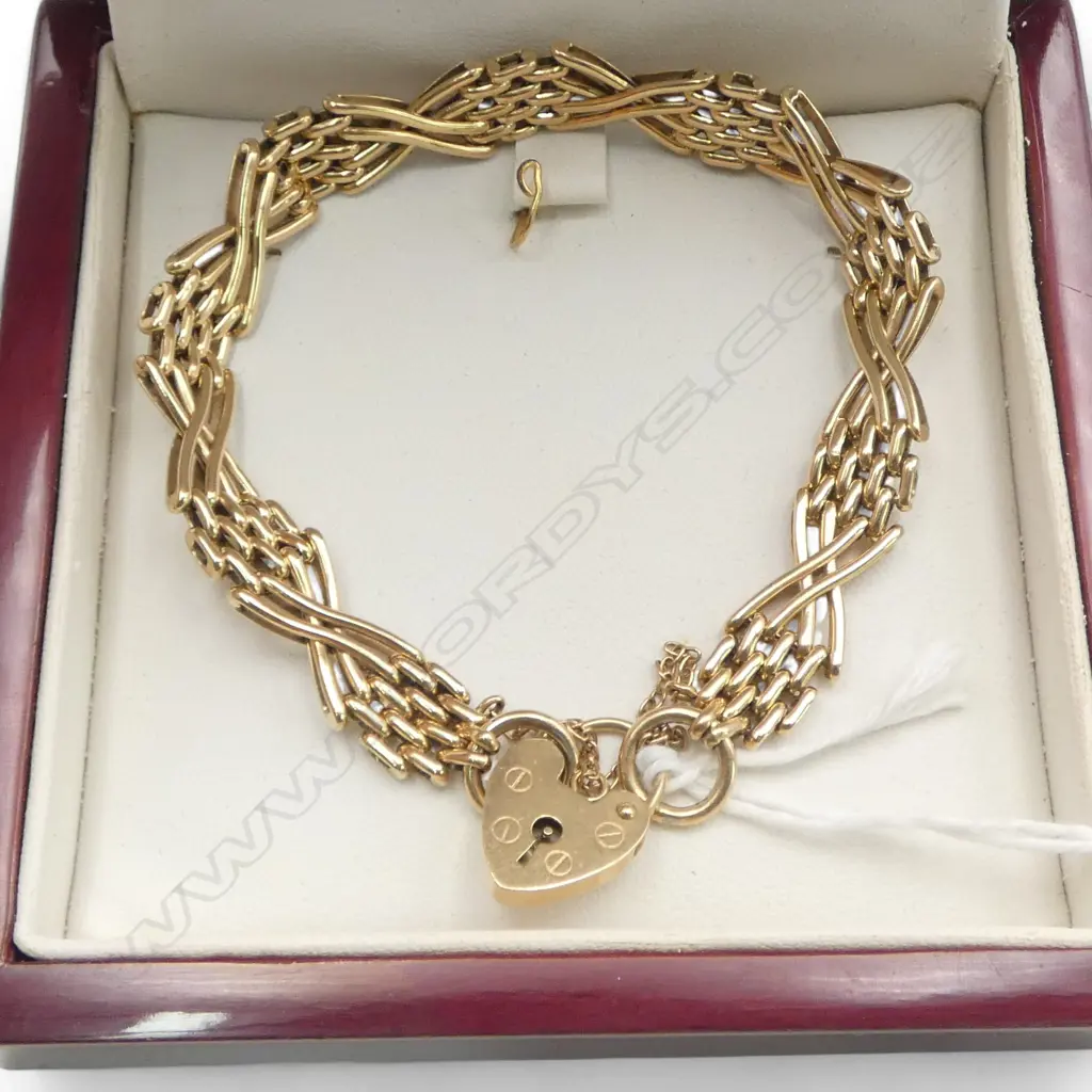 9ct GATE LINK BRACELET w heart padlock clasp, 20.21gm, 1996 valuation Image 1++