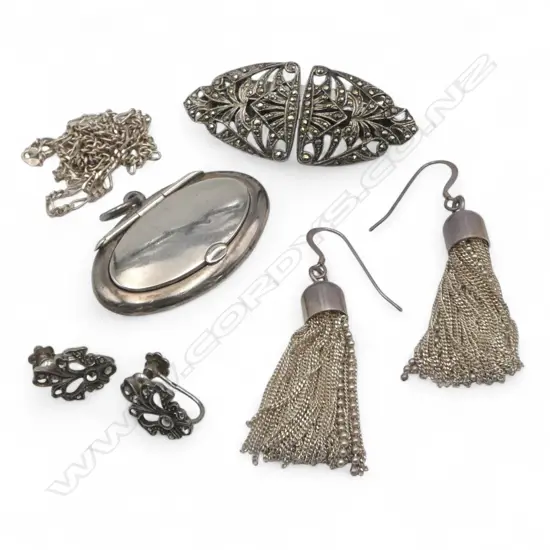ASST SILVER, 45gms (marcasite brooch metal clasps)