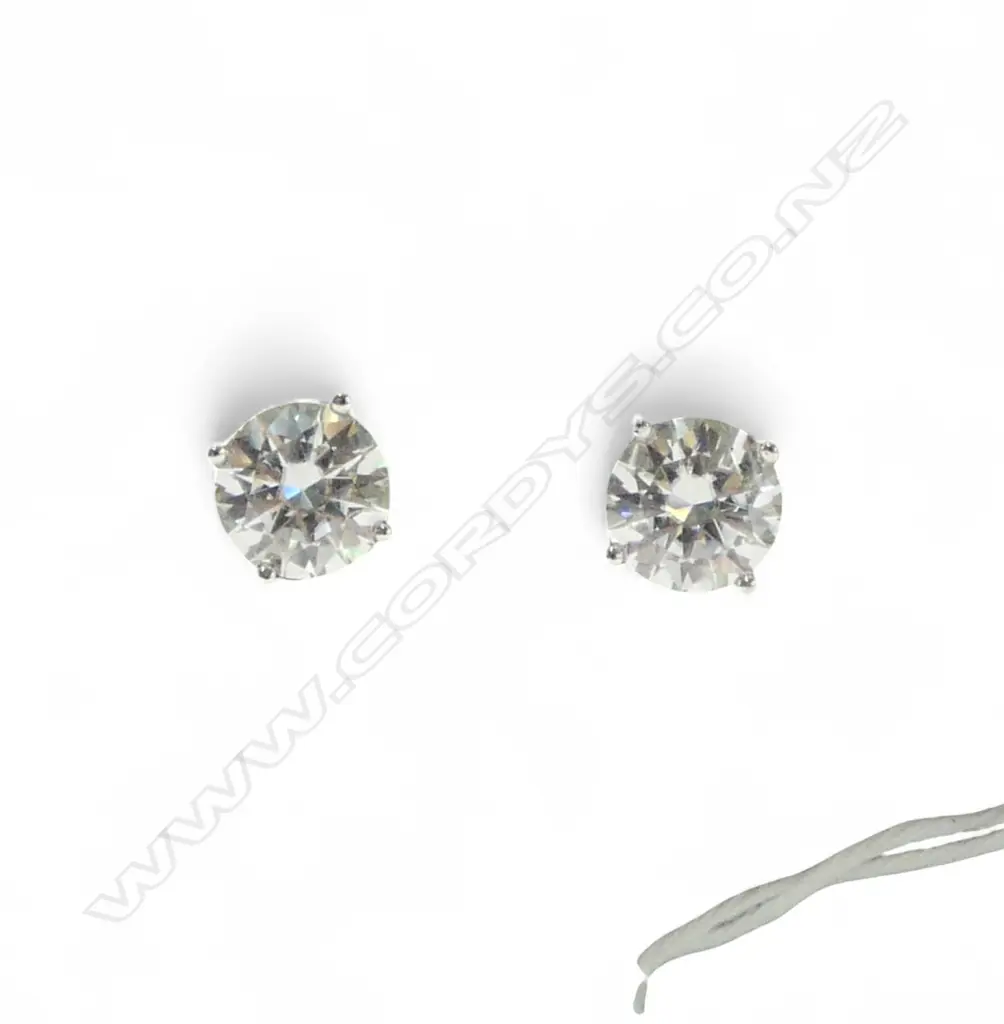 PR 2ct MOISSANITE SET SILVER EARRINGS, GRA CERT. Image 1++