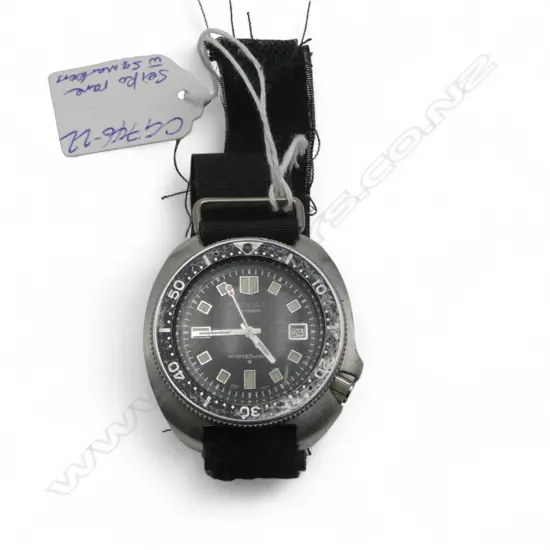 VINTAGE SEIKO 6105-8810 automatic diver's watch 'Captain Willard' (Apocalypse Now) running showing some wear