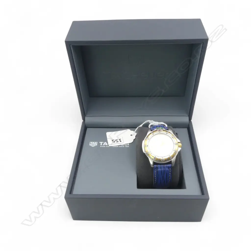 TAG HEUER SWISS 4000 SERIES WRISTWATCH, PROFESSIONAL 200M, BI-TONE, w NEW ORIG BLUE 'SHARK SKIN' STRAP Image 1++