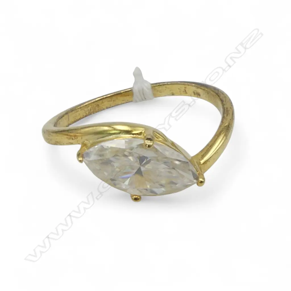 2ct MOISSANITE SILVER GILT RING, GRA CERT. SIZE P Image 1++
