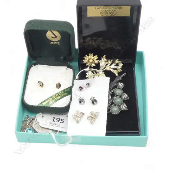 ASST. SILVER & PLATED JEWELLERY INCLDS 2 SCOTTISH BROOCHES