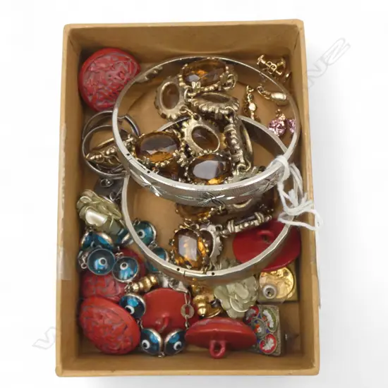 ASST. COSTUME JEWELLERY & A SILVER EVIL EYE BRACELET