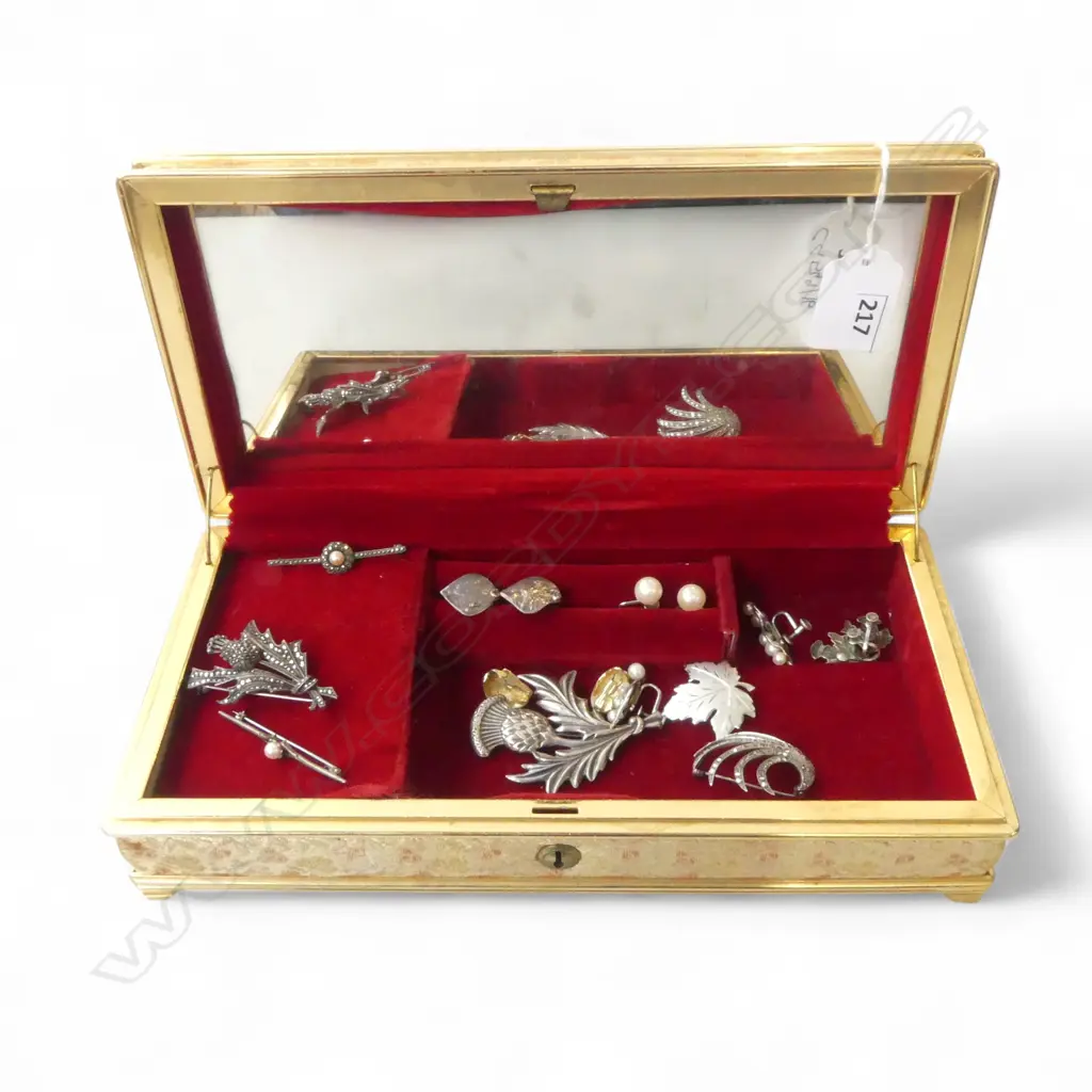 STG SILVER JEWELLERY; 6 BROOCHES, 5 PRS EARRINGS (4 SCREW BACK) 74gms BOXED W.255mm Image 1++