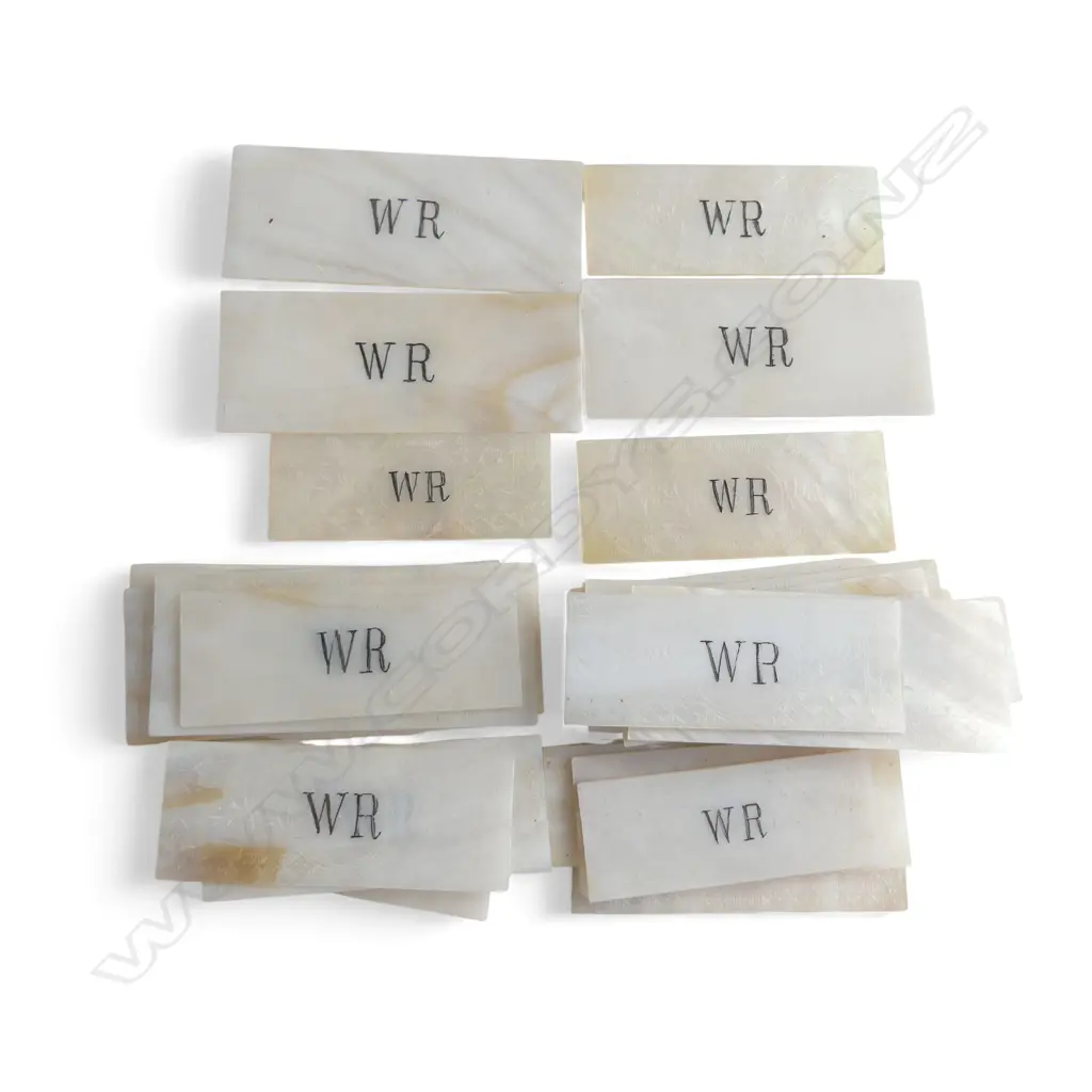 COLLECTION OF 29 GEORGIAN MOP GAMING TOKENS L50MM Image 1++