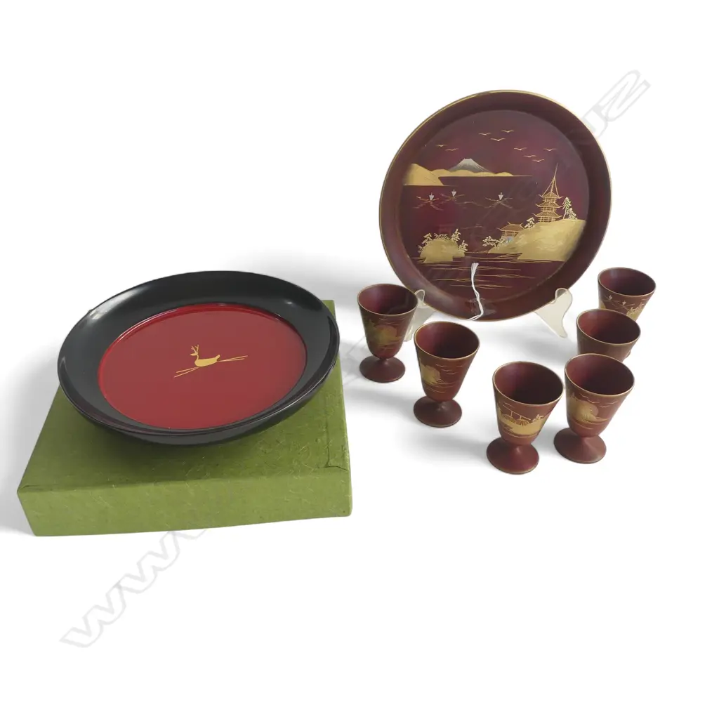 CASED JAPANESE LAQUER TRAYDIA180MM VINTAGE LAQUER DRINKS TRAY DIA180 & 6 SHOT GLASSES Image 1++