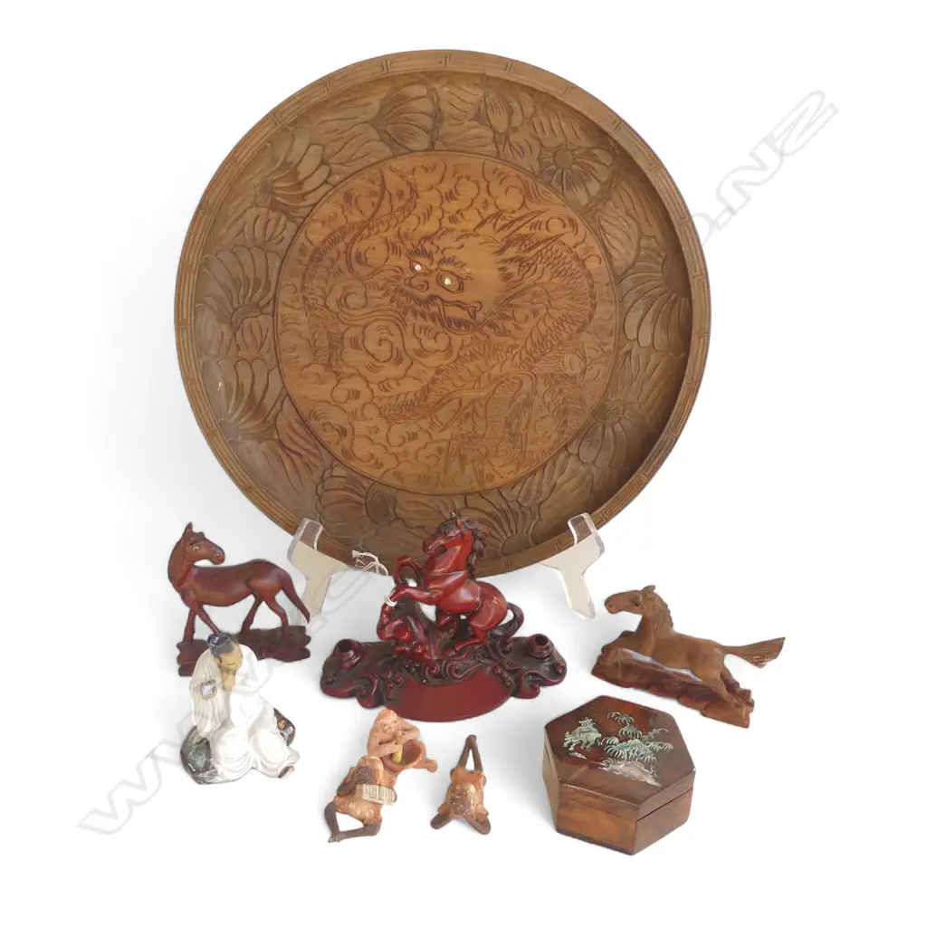 CARVED ORIENTAL DRAGON TRAY DIA490 & 8 ORIENTALCOLLECTABLES H130MM TALLEST Image 1++