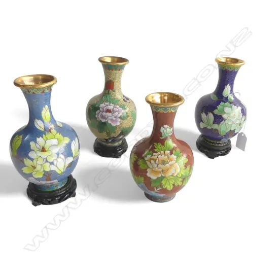 4 CLOISONNE VASES, H.160mm, 3 stands