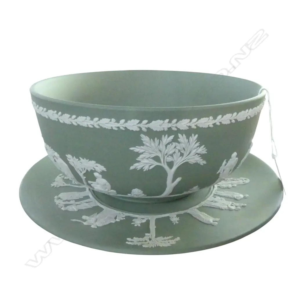 WEDGWOOD GREEN JASPERWARE BOWL 200mm dia & PLATE 240mm dia Image 1++