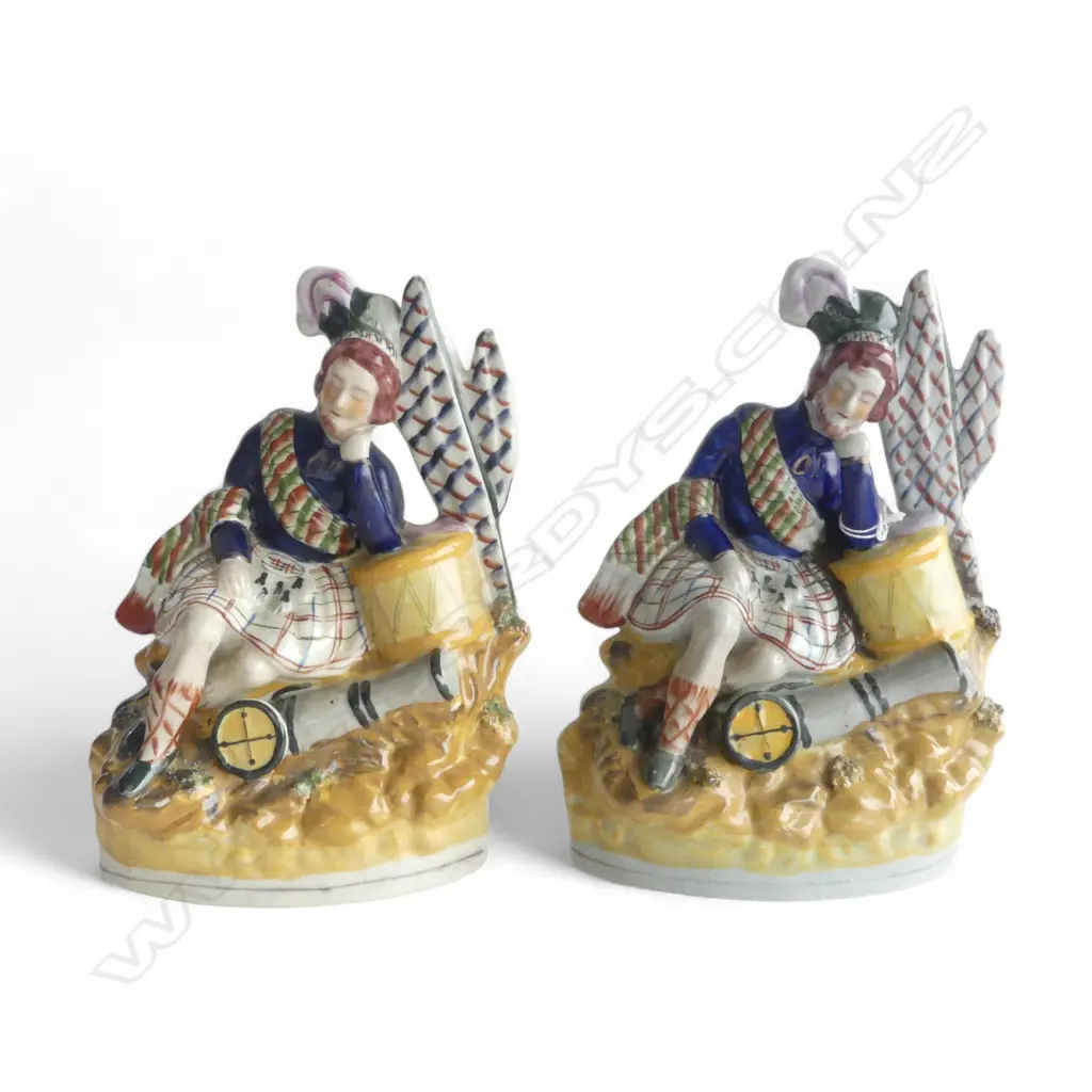 2 STAFFORDSHIRE SLEEPING SCOTSMAN H.270mm Image 1++