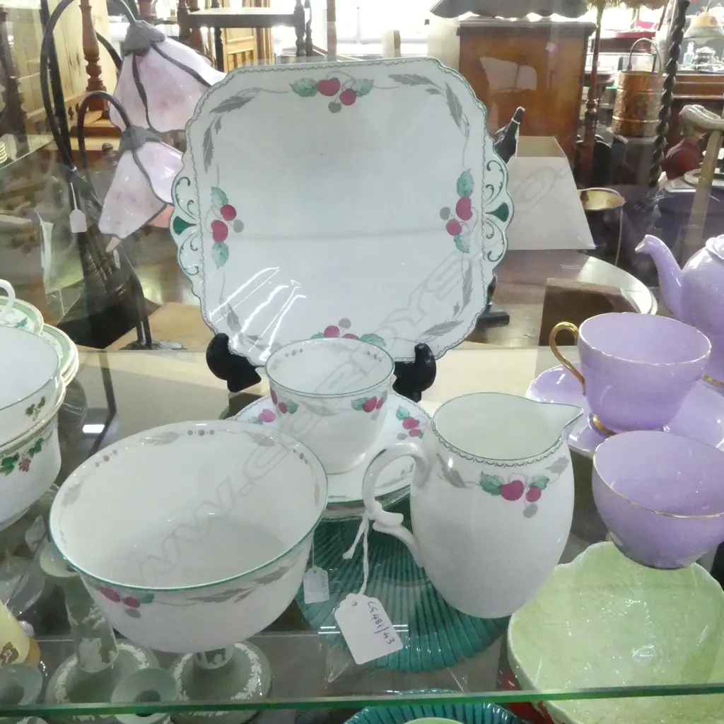 SHELLEY CHINA MATCHING CAKE PLATE & CSP  C/SUGAR CHERRY PAT Image 1++