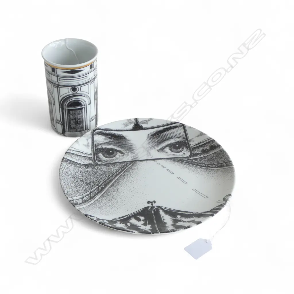 A FORNASETTI PLATE AND VASE 255mm (dia) and 140 mm (H) Image 1++