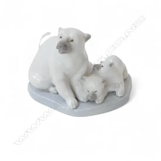 LLADRO POLAR BEARS