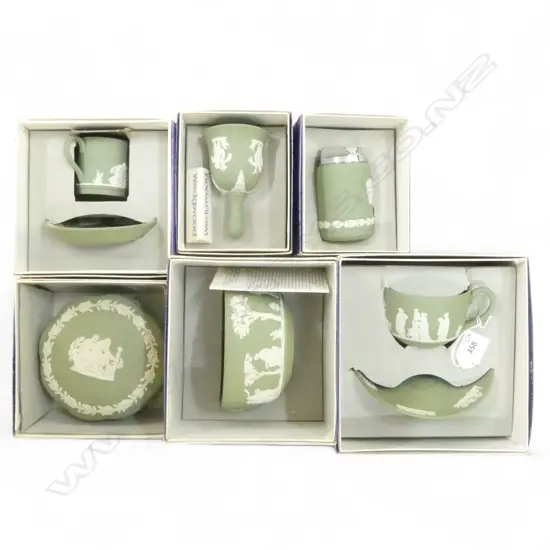 6 PCES WEDGWOOD GREEN JASPERWARE, ALL BOXED
