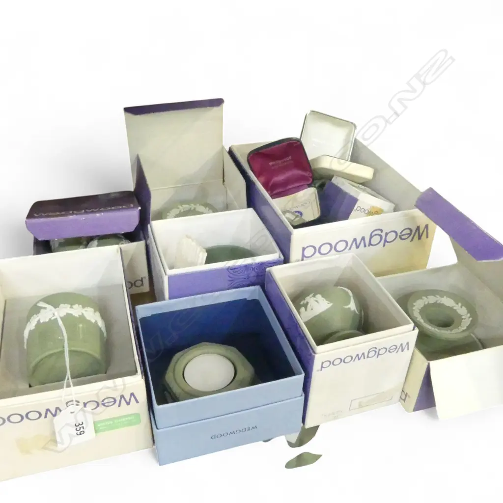 7 PCES ASST. WEDGWOOD GREEN JASPERWARE, ALL BOXED Image 1++