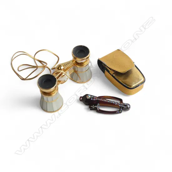 2 PRS OPERA GLASSES