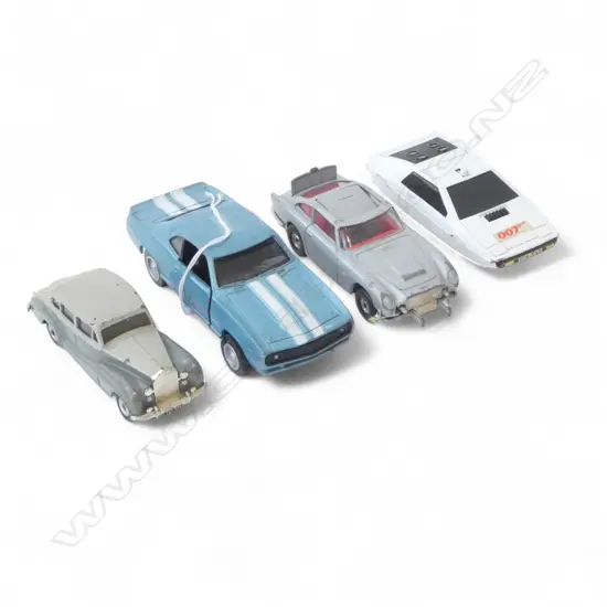4 MODEL CARS INCL. CORGI 007 ASTON MARTIN DB5, ALL PLAY WORN