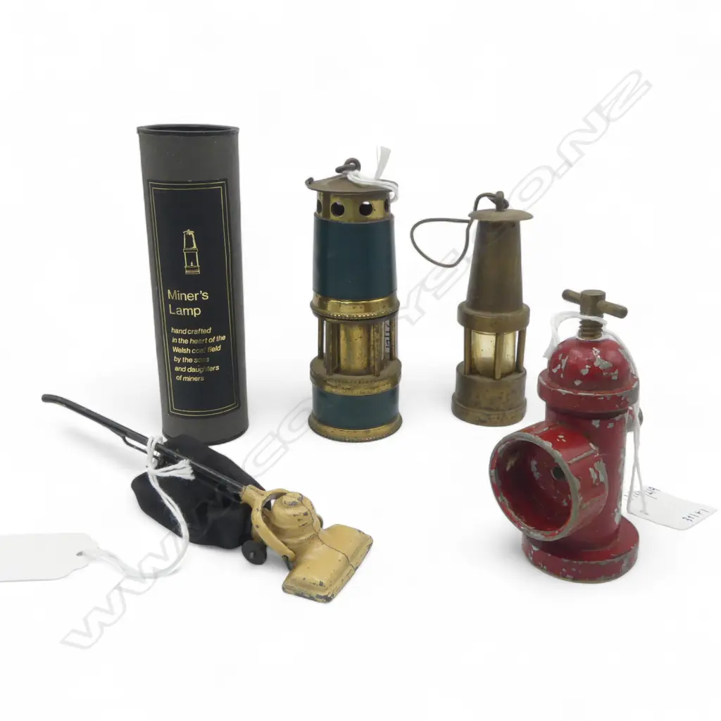 3 MINITURE MINERS LAMPS H120 TALLEST VINTAGE FIRE HYDRANT & HOOVER Image 1++