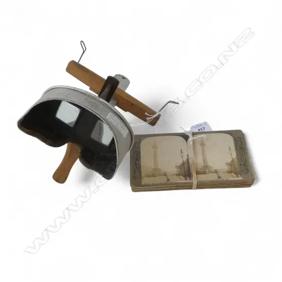 VICTORIAN STEREOSCOPE VIEWER & STEREO CARDS world subjects