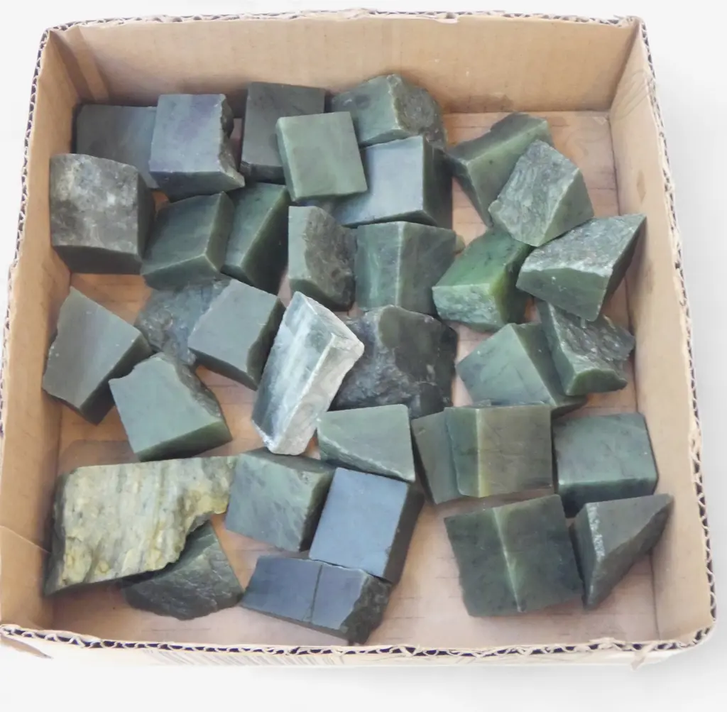 ASST. GREENSTONE PIECES Image 1++