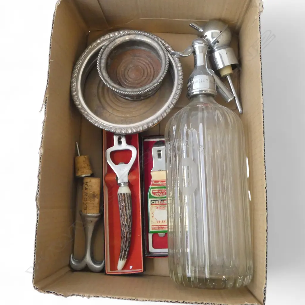 COLLECTION 8 DRINKS RELATED ITEMS SODA SYPHON H290 ETC Image 1++