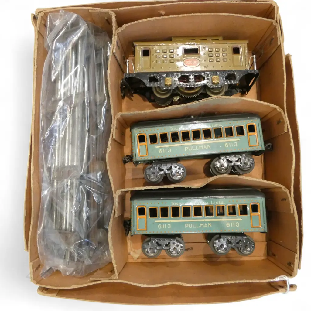 BOXED VIRGINIAN ELECTRIC MODEL ENGINE 32000 2 CARRIAGES & TRACK Image 1++