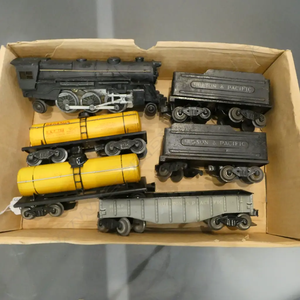 SAKAI MODEL TRAIN PCS 2 TENDERS & 2 PETROL CARRIAGES Image 1++
