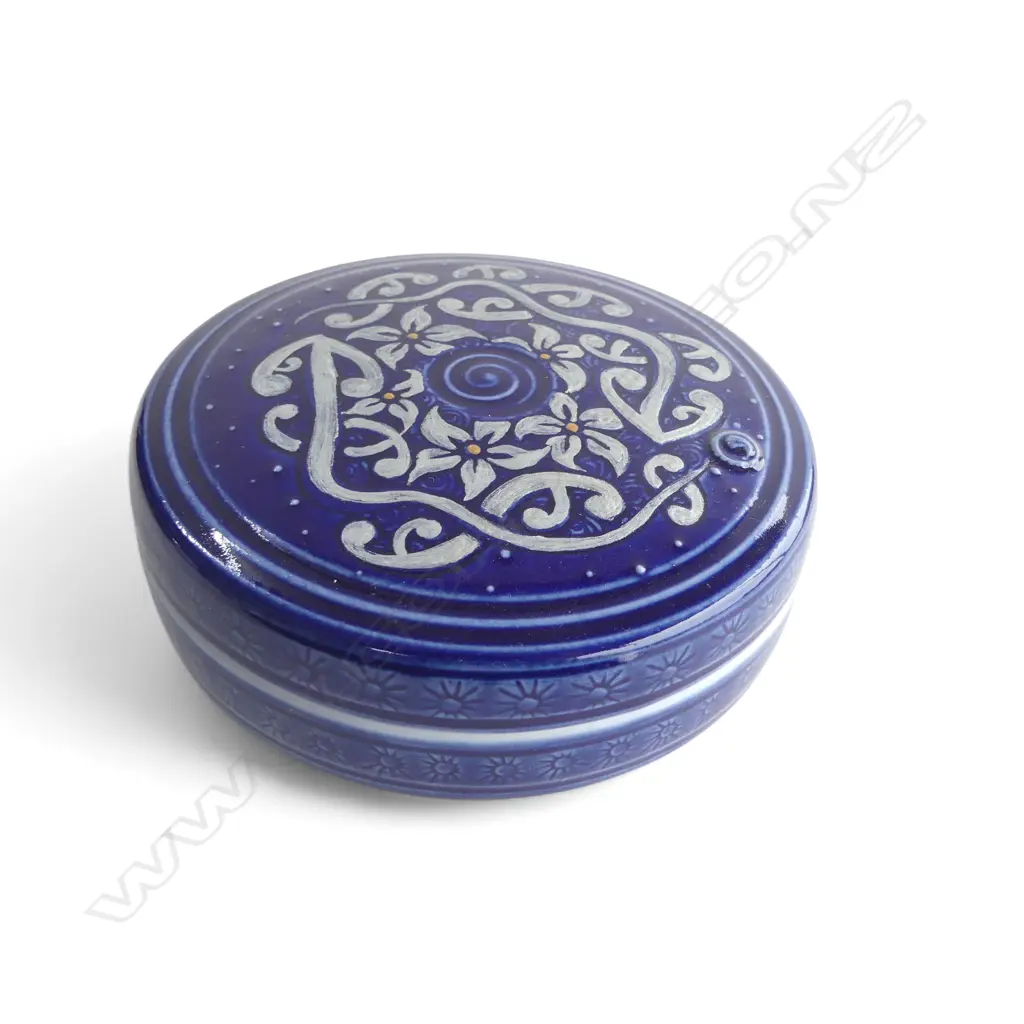 KEUM SUN LEE TRINKET BOX, BLUE & SILVER, Dia.110mm Image 1++