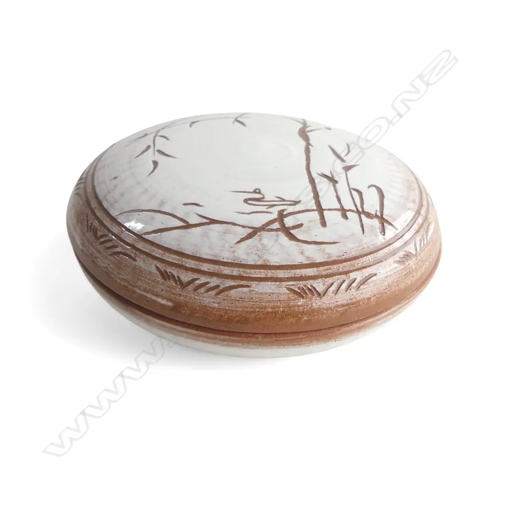 KEUM SUN LEE TRINKET BOX,  TERRACOTTA, Dia.120mm Image 1++