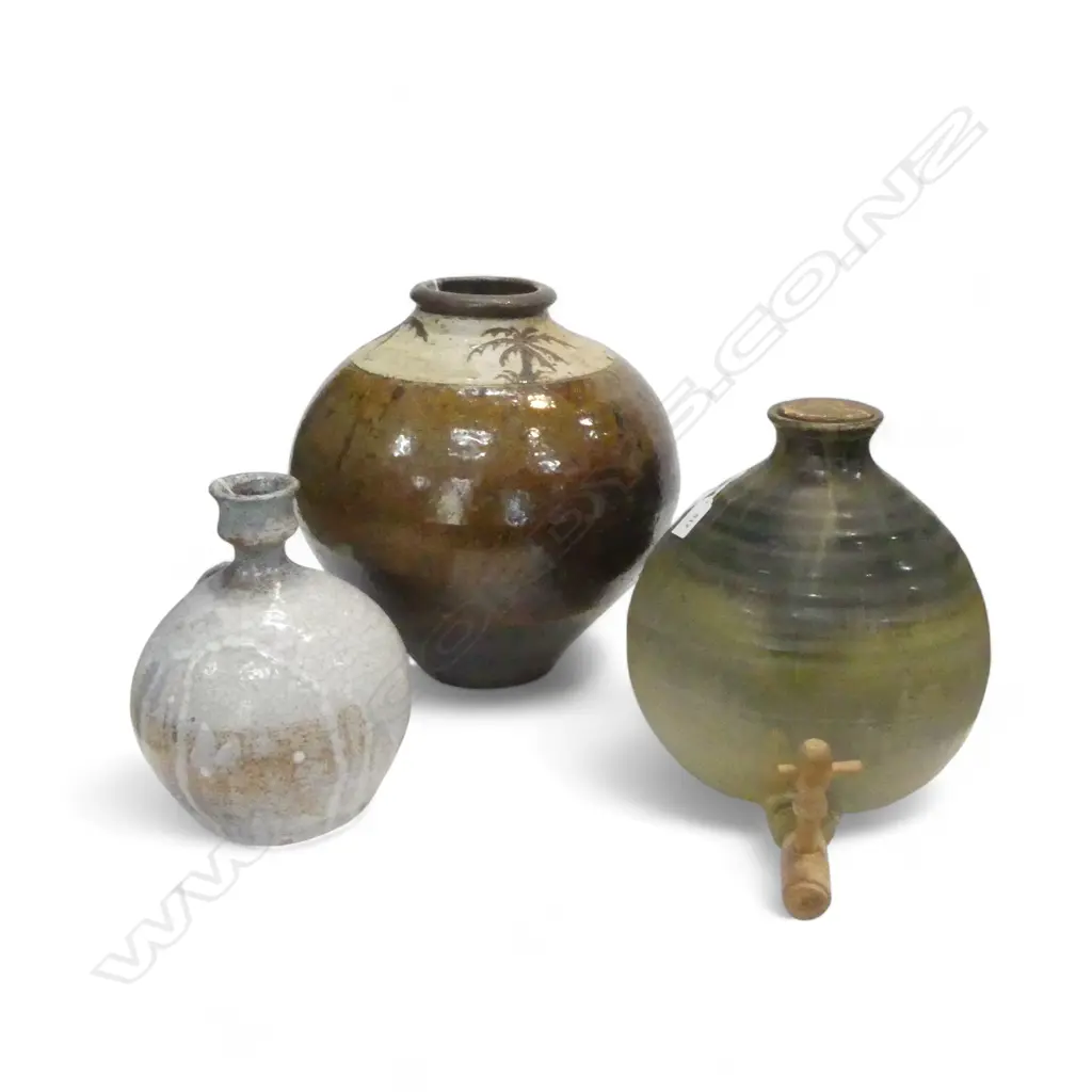 LGE OLIVE GLAZE POTTERY VASE & SHINO GLAZE BOTTLE VASE, & POTTERY WINE FLASK. TALLEST 330mm Image 1++