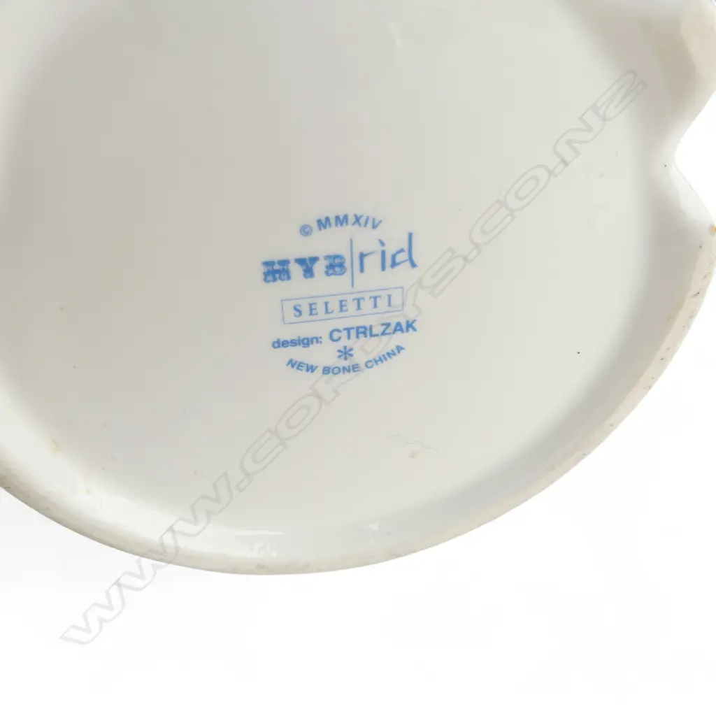 A SELETTI HYBRID MELANIA VASE 275mm (H)  Image 1++
