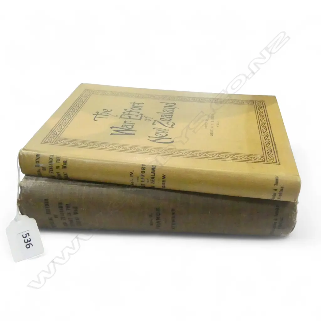 OFFICIAL HISTORY OF THE GREAT WAR VOLS. 2 FRANCE + VOLS. 4 THE WAR EFFORT OF NEW ZEALAND; FOLD OUT MAPS, 1921 1st Ed. Image 1++