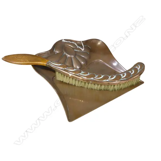 ART NOUVEAU COPPER CRUMB BRUSH & TRAY
