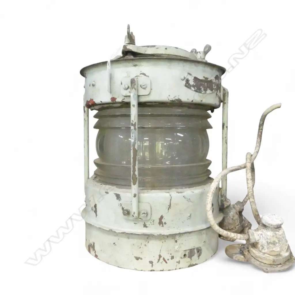 SINGLE GLASS SHIPS  ANCHOR LAMP,  PAINTED COPPER. H.365mm  Image 1++