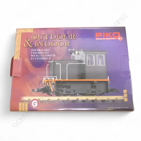 PIKO #38501 CLEAN MACHINE TRACK CLEANING LOCO, BOXED