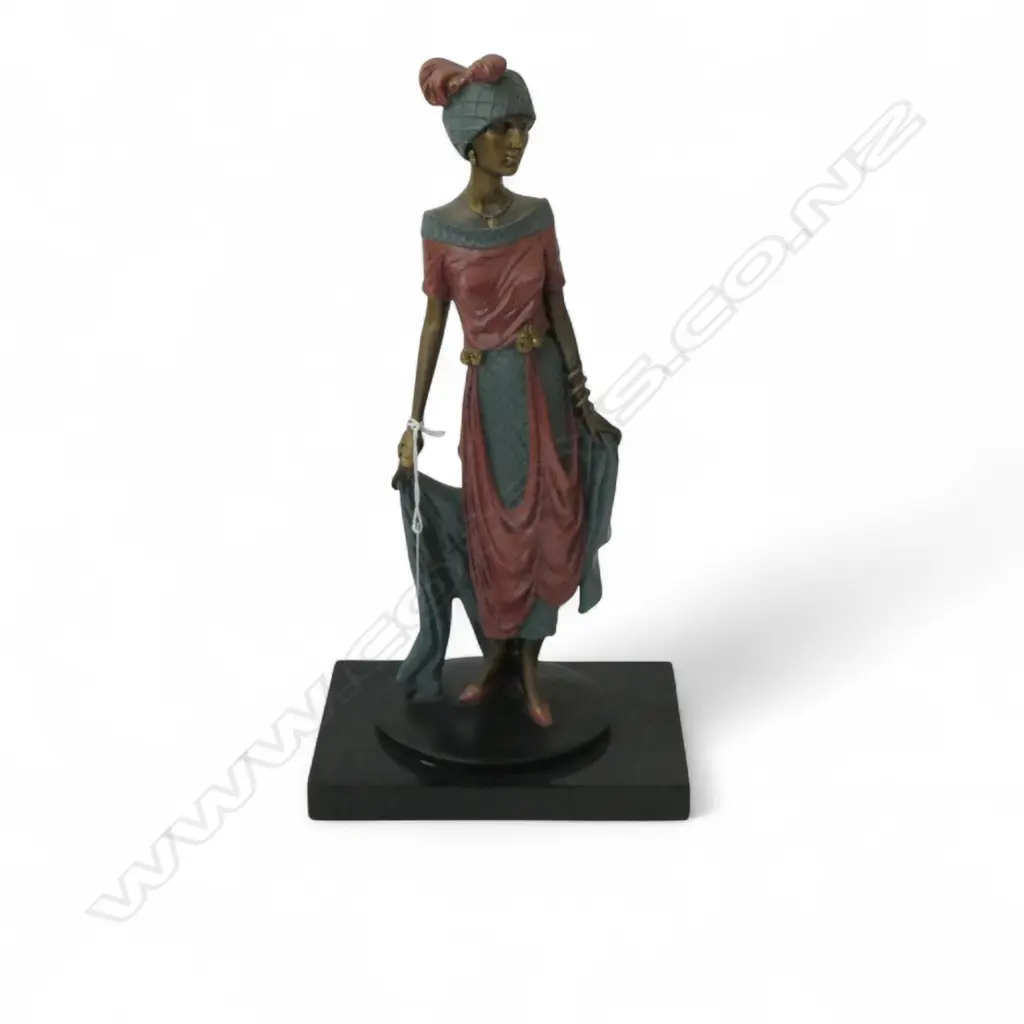 DECO WOMAN RESIN FIGURE H.400mm Image 1++