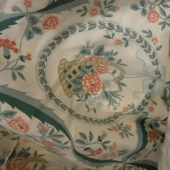 roll of english cotton bowes fabric floral pat w1240mm