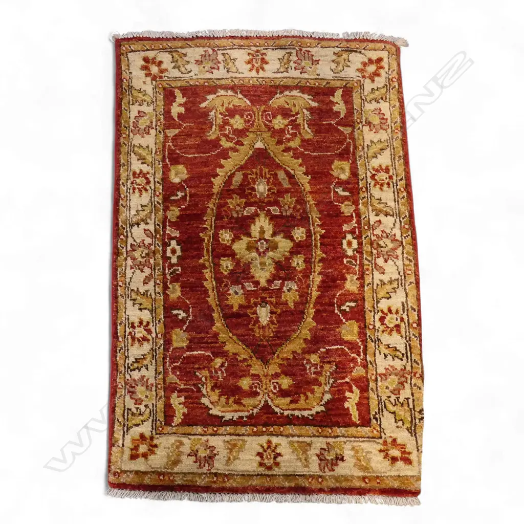SM HAND-KNOTTED CHOBI RUG, 920 x 610mm Image 1++
