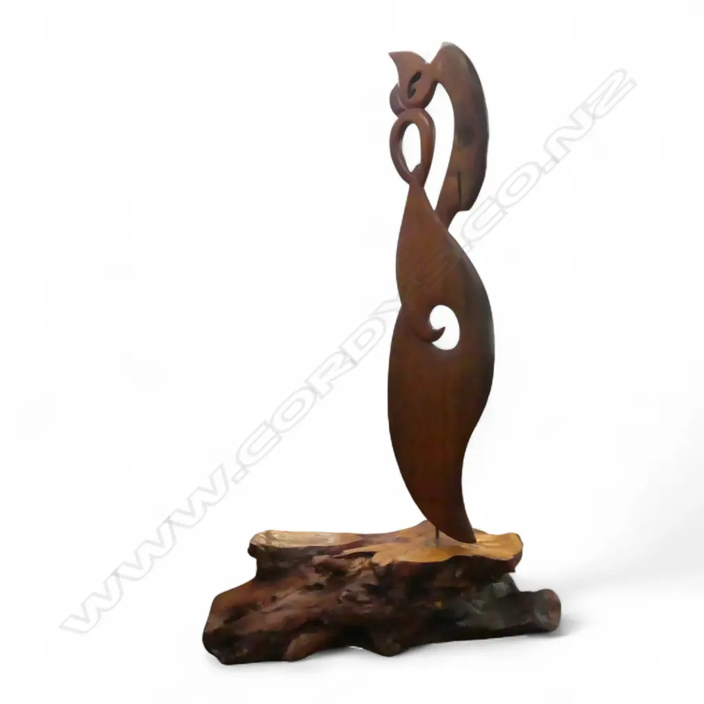 LARGE NZ TIMBER MANAIA SCULPTURE ON MASSIVE SWAMP KAURI PLINTH. H.2640mm Image 1++