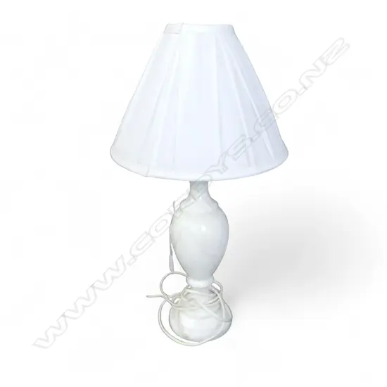 WHITE ONYX TABLE LAMP H.575mm